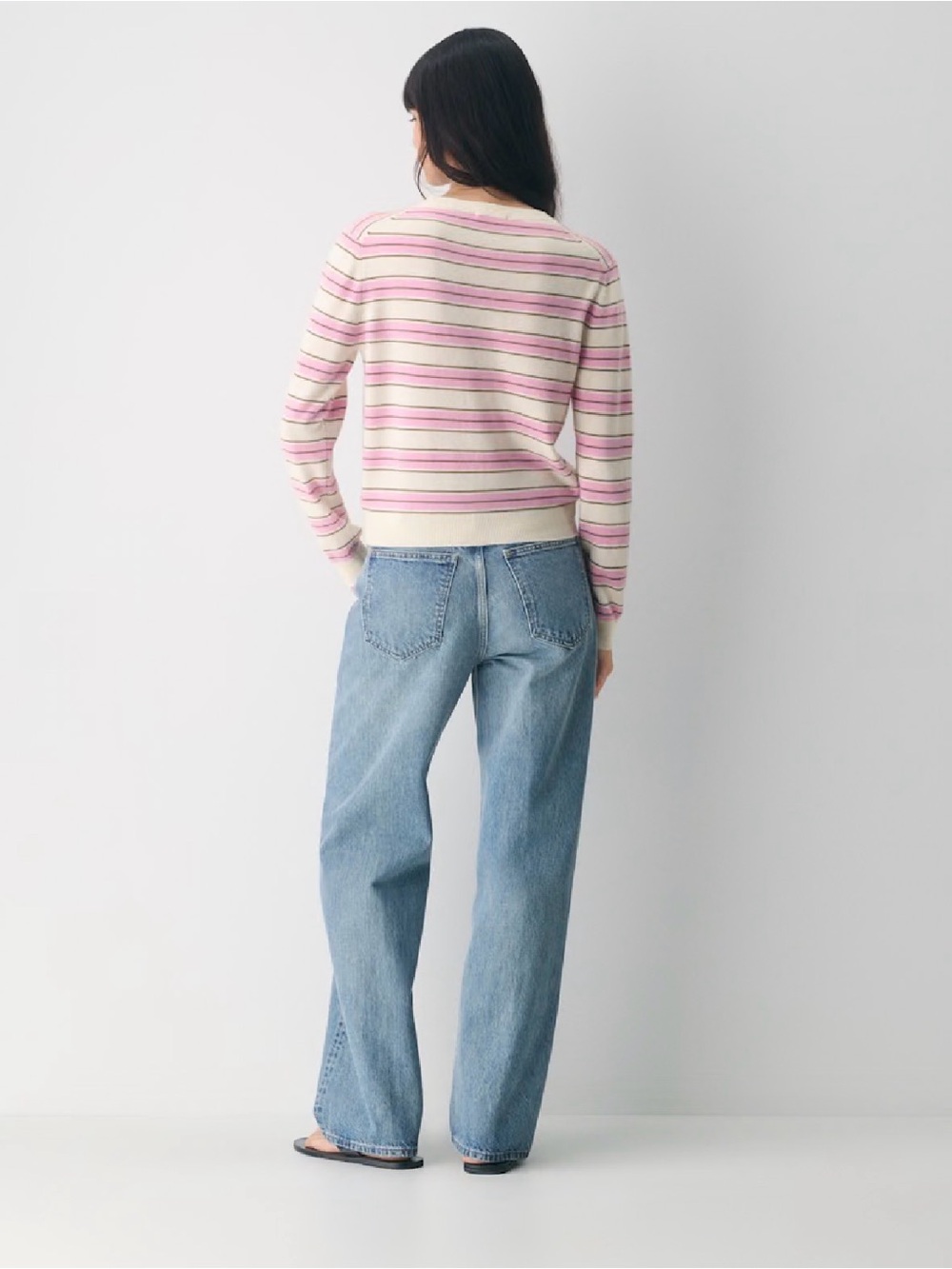 Aritiza Bare Cashmere Noteworthy Cardigan - Picture 3 of 9